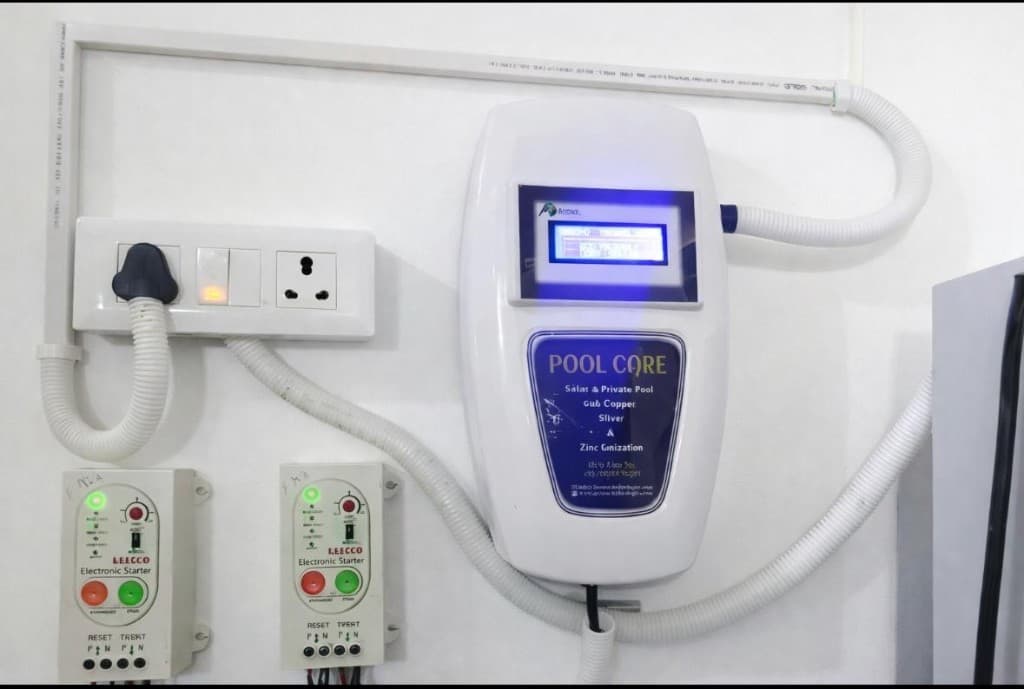 Arroyo swimming pool ionization hardware with control unit and cell assembly